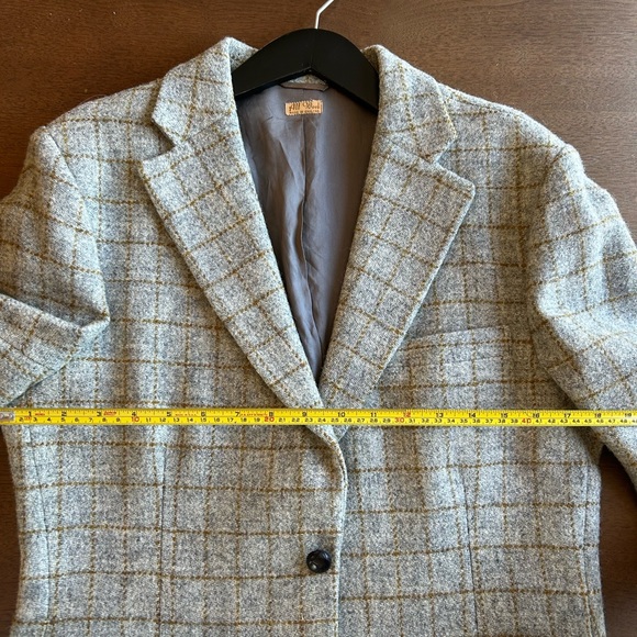 Harris Tweed Jacket - Picture 5 of 6